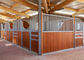Estábulos completos do cavalo da casa pré-fabricada do metal de solda, jogos exteriores da porta da tenda do cavalo do celeiro de Polo