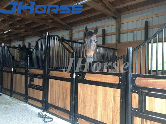 Casa pré-fabricada estável 3.6m das partes dianteiras da tenda da caixa do cavalo de bambu portátil da construção de aço
