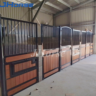 Frentes galvanizadas de cabanas Equipamento equino clássico para estaleiros de cavalos