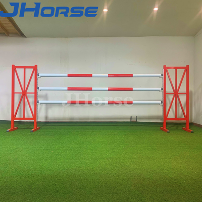 Equipamento de salto de cavalo personalizável para eventos equinos
