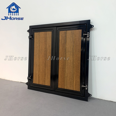 Venda a retalho Personalização Cabalo de madeira Porta de frente estável de estilo europeu Janela Porta de celeiro de cavalo