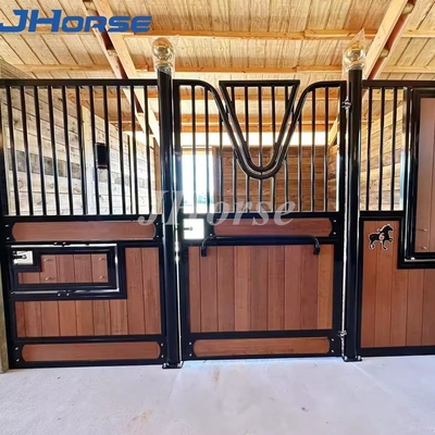 Porta de cavalaria 2,2 m-2,3 m de altura Construção à prova de intempéries para fazendas Portas giratórias ou deslizantes Estaleiros de cavalos europeus