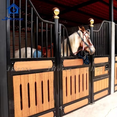 Estaleiros galvanizados para cavalos europeus com belo design, fácil instalação e comprimentos personalizáveis