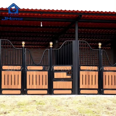 Estabelecimento de cavalo de aço e bambu personalizável com porta giratória ou porta deslizante