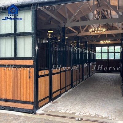 Estaleiro de cavalos com largura e altura personalizáveis Opções personalizáveis