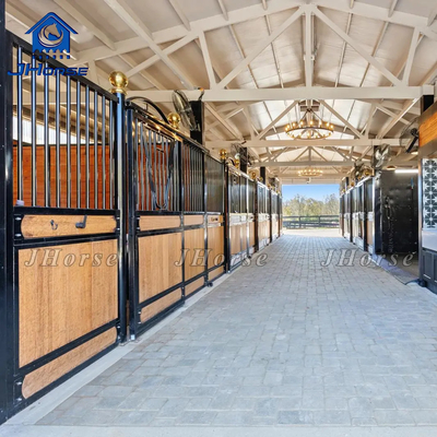 Madeira de luxo Granja de alta densidade Equitação Cavalos estábulos Frentes Cavalos Porta deslizante à venda